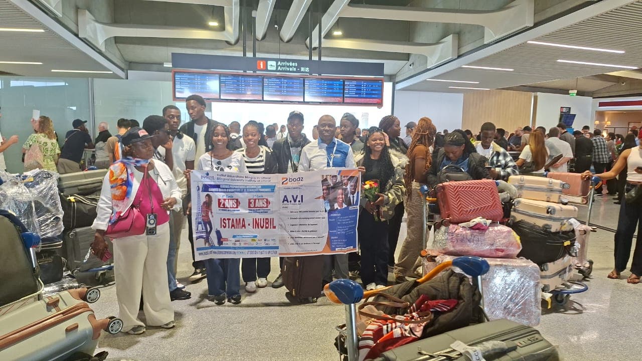 Étudiants INUBIL le jour de leur départ à l'aéroport
